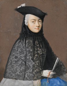 Porträt einer sitzenden Dame im venezianischen Karnevalskostüm mit einem Fächer